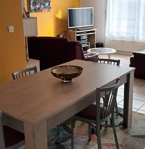 L'intemporel - T3 Avec Jardinet Пуатьє